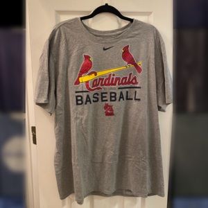 Cardinals Nike XXL short sleeve gray t-shirt